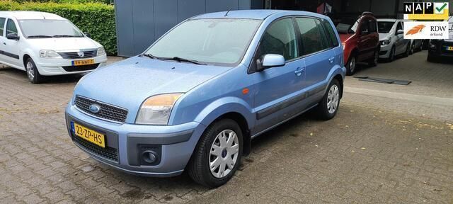 Grijs Gebruikt 2008 Ford Fusion Ghia MPV | € 1.999 (Goede deal) - Afbeelding 1/4