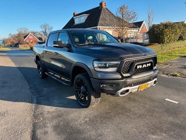 Occasion Dodge Ram 401 PK (294 kW) 2020 Grijs (metallic) Pickup