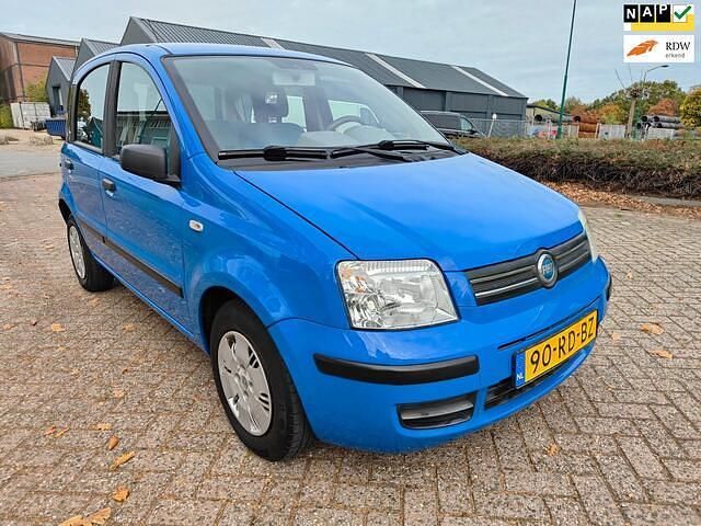 Blauw Gebruikt 2005 Fiat Panda Dynamic Hatchback | € 2.250 (Duur) - Afbeelding 1/4