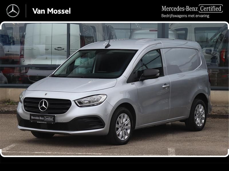 Grijs Gebruikt 2024 Mercedes Citan 110 Van | € 25.945 (Eerlijke prijs) - Afbeelding 1/4