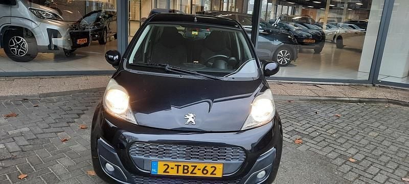Occasion Peugeot 107 Envy 68 PK (50 kW) 2014 Zwart Hatchback