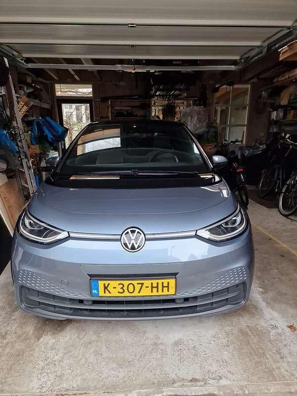 Blauw Occasion 2020 VW ID.3 Hatchback | € 14.750 (Super prijs) - Afbeelding 1/4
