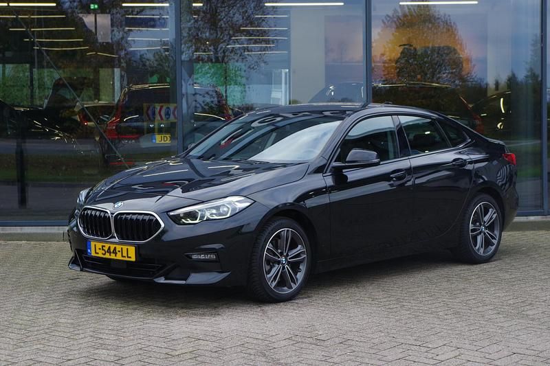 Zwart Gebruikt 2021 BMW 218 Sport Line Coupé | € 25.950 (Eerlijke prijs) - Afbeelding 1/4