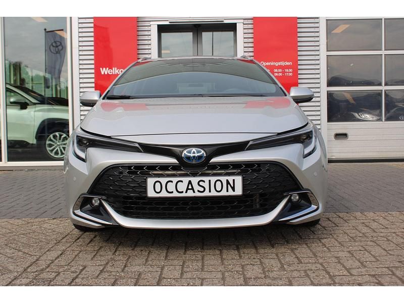 Occasion Toyota Corolla Hybrid Limited 140 PK (102 kW) 2024 Grijs Stationwagen