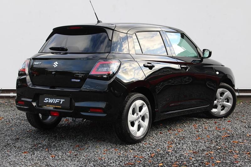 Nieuw Suzuki Swift 83 PK (61 kW) 2025 Zwart Hatchback