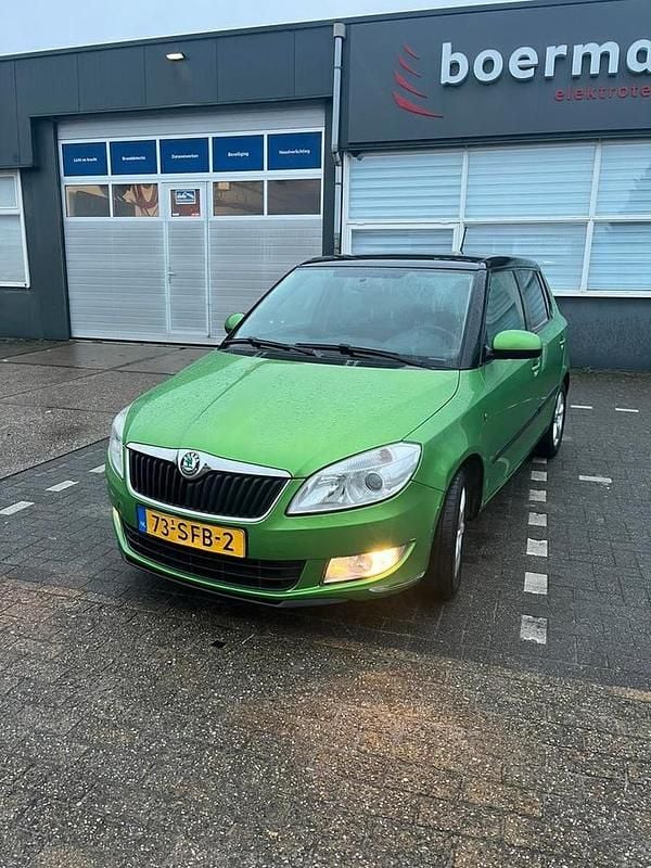 Occasion 2011 Skoda Fabia | € 1.950 (Goede deal) - Afbeelding 1/4
