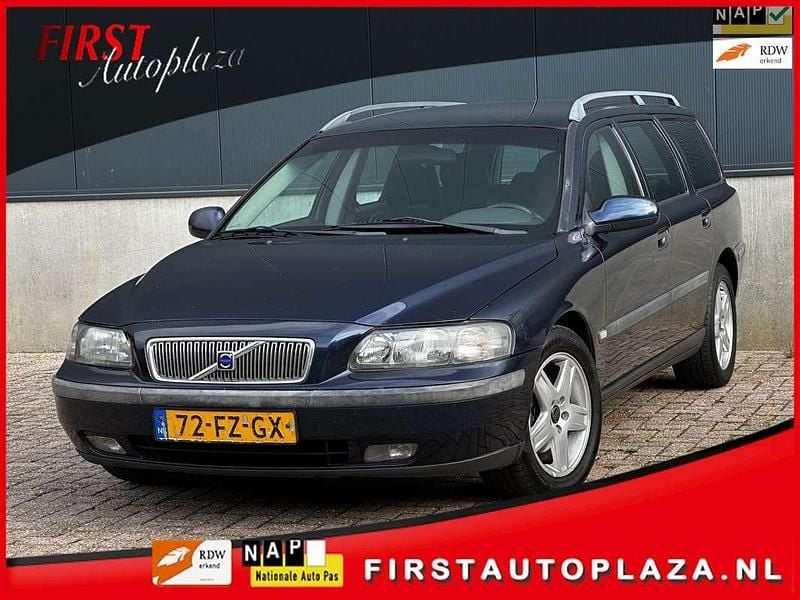 Blauw Gebruikt 2000 Volvo V70 Comfort Stationwagen | € 1.850 (Eerlijke prijs) - Afbeelding 1/4