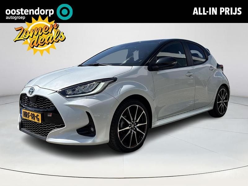 Wit Gebruikt 2024 Toyota Yaris Hybrid Sport Hatchback | € 28.445 (Eerlijke prijs) - Afbeelding 1/4