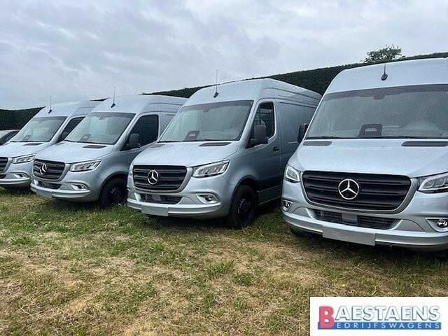 Zilver Nieuw 2025 Mercedes Sprinter Van | € 62.920 (Eerlijke prijs) - Afbeelding 1/4