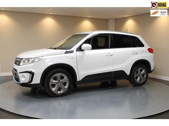 Wit (metallic) Gebruikt 2015 Suzuki Vitara Exclusive SUV | € 12.940 (Goede deal) - Afbeelding 1/4