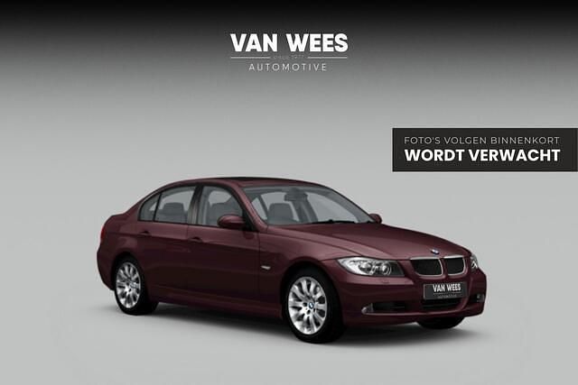 Rood Occasion 2007 BMW 318 Executive Sedan | € 5.450 (Eerlijke prijs) - Afbeelding 1/1