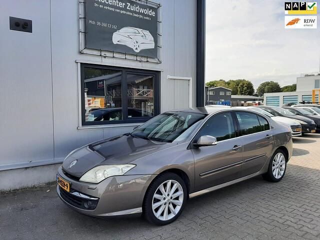 Grijs Gebruikt 2009 Renault Laguna III Dynamique Hatchback | € 1.949 (Eerlijke prijs) - Afbeelding 1/4