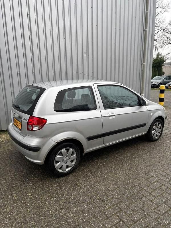 Occasion Hyundai Getz GLS 82 PK (60 kW) 2003 Grijs Hatchback