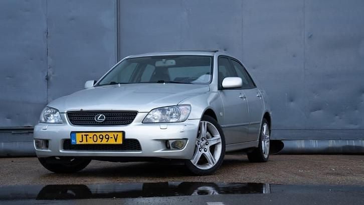Gebruikt 2004 Lexus IS200 | € 3.950 (Eerlijke prijs) - Afbeelding 1/1