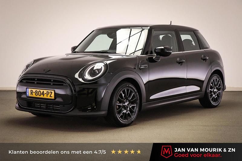 Zwart Gebruikt 2022 Mini Cooper Hatchback | € 26.695 - Afbeelding 1/4