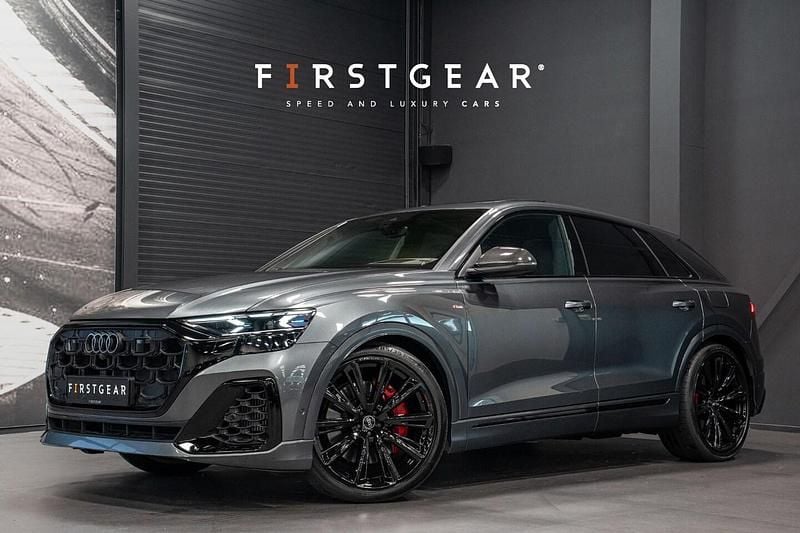 Grijs Occasion 2025 Audi Q8 Advanced Plus SUV | € 119.900 - Afbeelding 1/4
