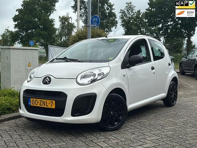 Wit Gebruikt 2013 Citroën C1 Attraction Hatchback | € 3.950 (Eerlijke prijs) - Afbeelding 1/4