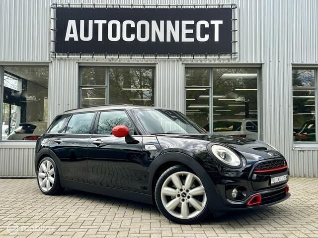 Zwart Gebruikt 2017 Mini Cooper Clubman Stationwagen | € 18.400 (Goede deal) - Afbeelding 1/4