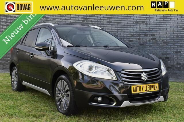 Zwart Gebruikt 2015 Suzuki SX4 S-Cross Exclusive SUV | € 14.925 (Eerlijke prijs) - Afbeelding 1/4
