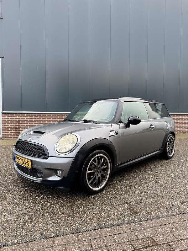 Grijs Occasion 2008 Mini Cooper S Clubman Stationwagen | € 3.995 (Super prijs) - Afbeelding 1/4