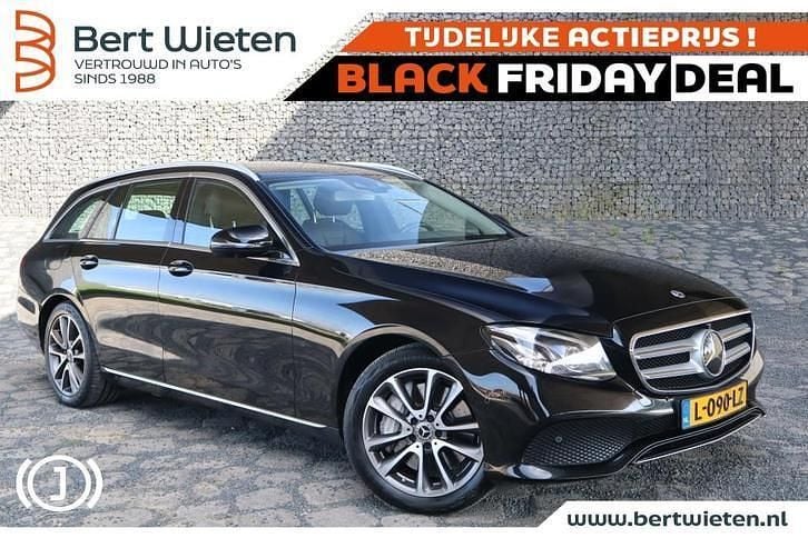 Zwart Gebruikt 2017 Mercedes E400 Premium Plus Stationwagen | € 27.995 (Eerlijke prijs) - Afbeelding 1/3