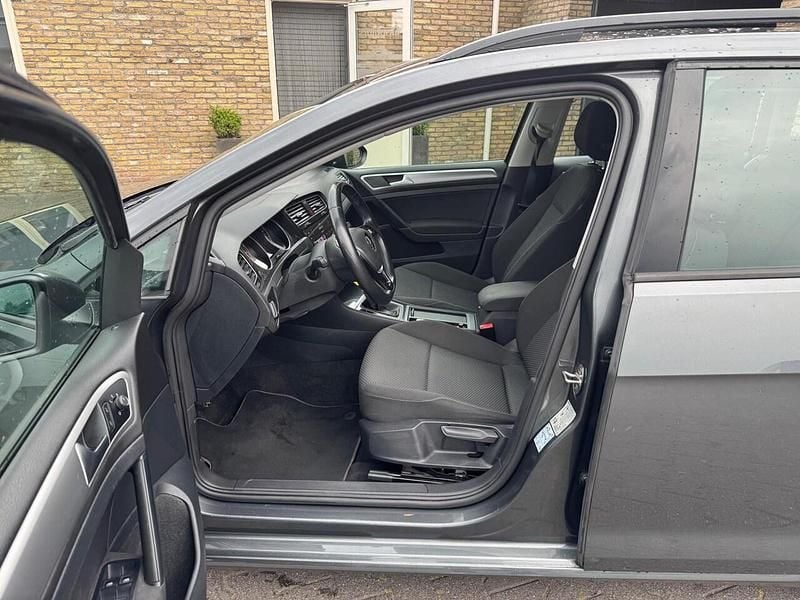 Grijs Gebruikt 2018 VW Golf VII Stationwagen | € 8.999 (Super prijs) - Afbeelding 1/4