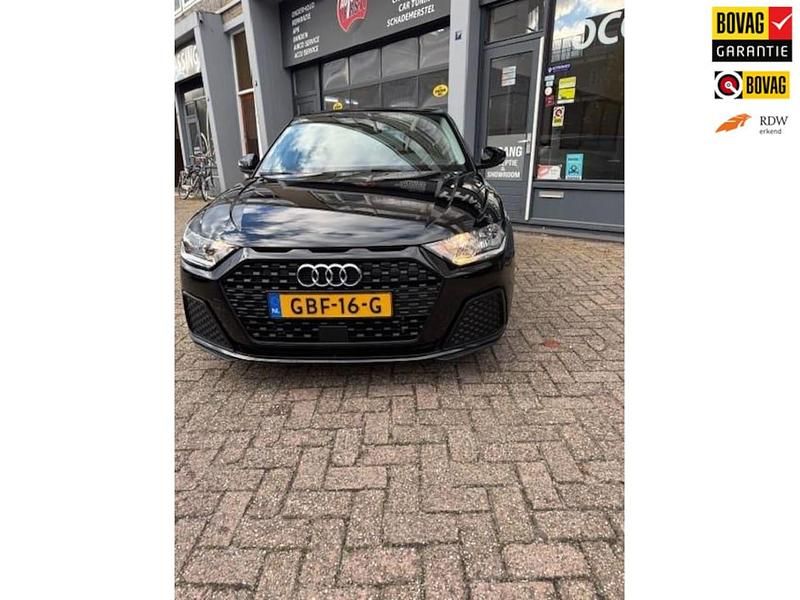 Zwart Gebruikt 2019 Audi A1 Sportback Edition .1 Hatchback | € 17.950 (Super prijs) - Afbeelding 1/4
