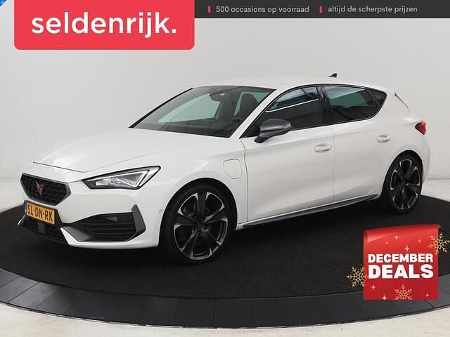 Wit Occasion 2022 Cupra Leon VZ Hatchback | € 21.900 (Goede deal) - Afbeelding 1/4