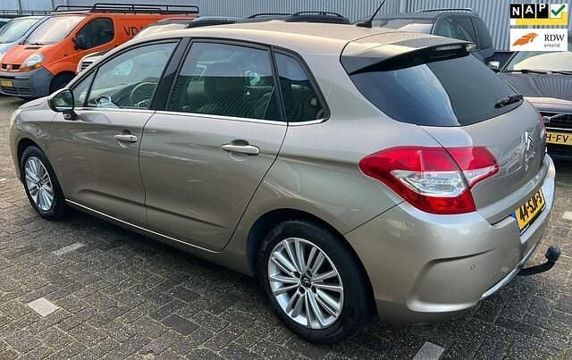 Beige Gebruikt 2011 Citroën C4 Tendance Hatchback | € 2.650 (Eerlijke prijs) - Afbeelding 1/4