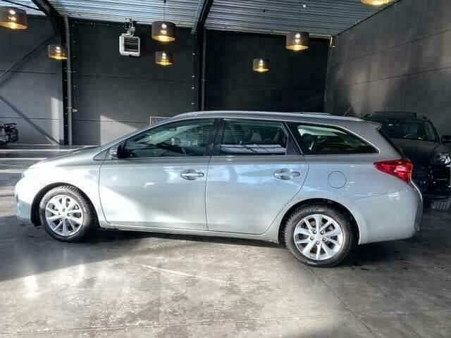 Occasion Toyota Auris Active 88 PK (64 kW) 2013 Grijs Stationwagen
