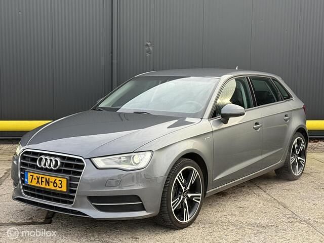 Occasion Audi A3 Sportback Ambition 110 PK (80 kW) 2014 Grijs Hatchback