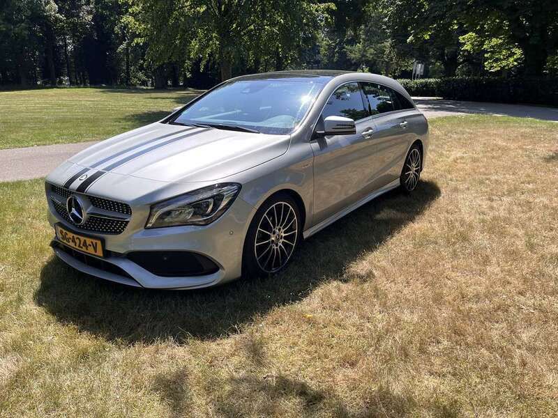Grijs Gebruikt 2018 Mercedes CLA180 Shooting Brake Edition Stationwagen | € 19.499 (Eerlijke prijs) - Afbeelding 1/4