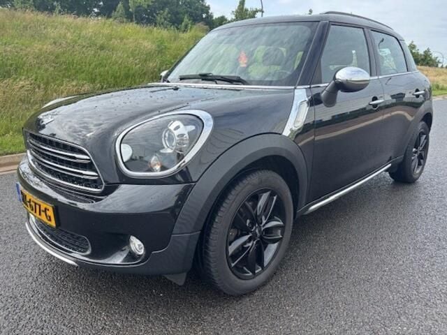 Zwart Gebruikt 2016 Mini Cooper Countryman Pepper SUV | € 10.750 (Eerlijke prijs) - Afbeelding 1/4