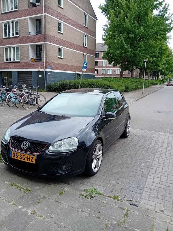 Gebruikt 2006 VW Golf V Trendline Sedan | € 1.250 (Eerlijke prijs) - Afbeelding 1/4