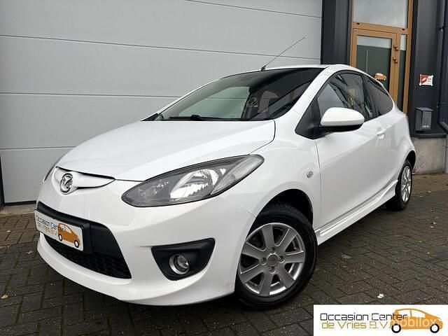 Wit Gebruikt 2009 Mazda 2 Hatchback | € 5.999 (Eerlijke prijs) - Afbeelding 1/4
