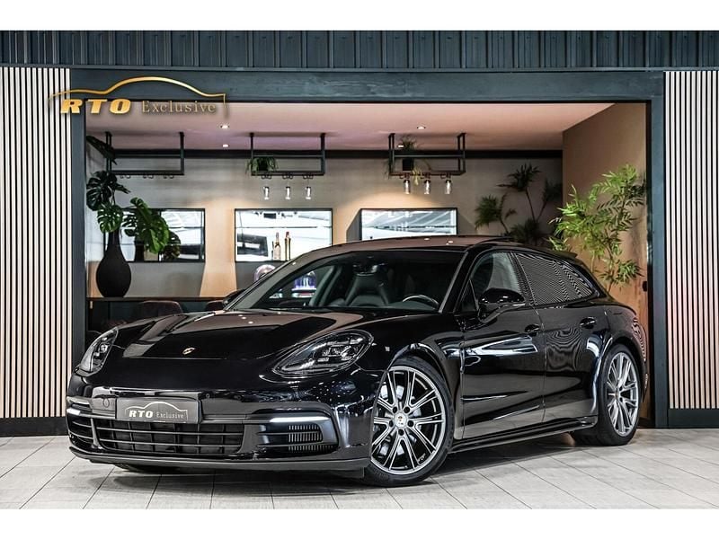 Zwart Gebruikt 2020 Porsche Panamera Sport Turismo Sedan | € 77.500 (Eerlijke prijs) - Afbeelding 1/4