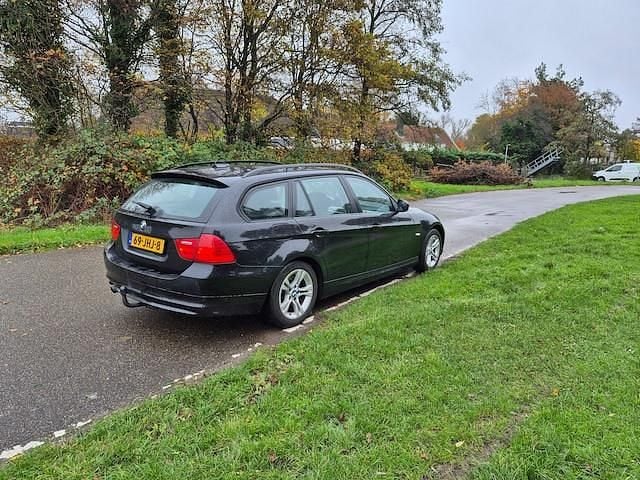 Occasion BMW 318 2009 Zwart Stationwagen