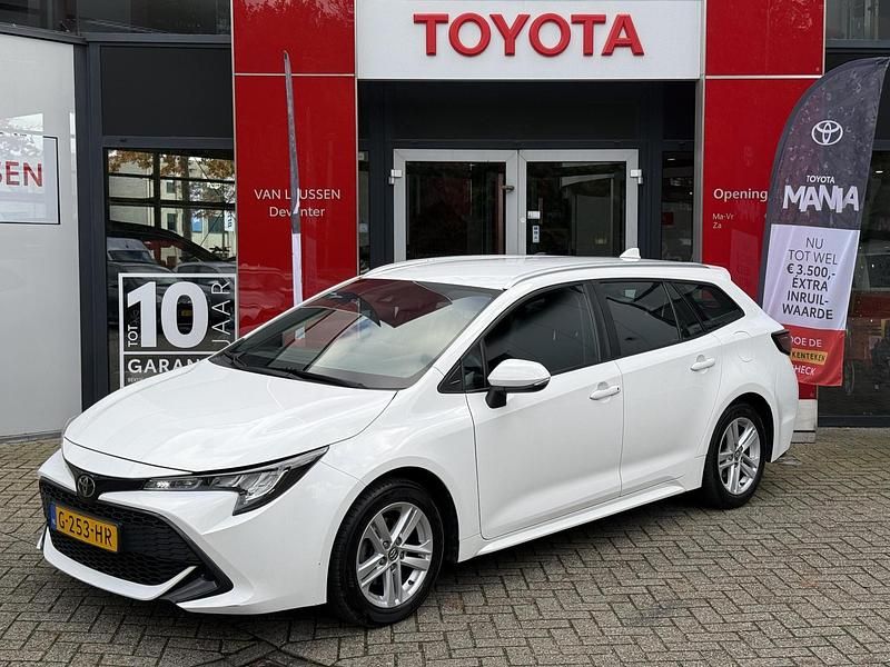 Wit Gebruikt 2019 Toyota Corolla Active Stationwagen | € 15.900 (Eerlijke prijs) - Afbeelding 1/4