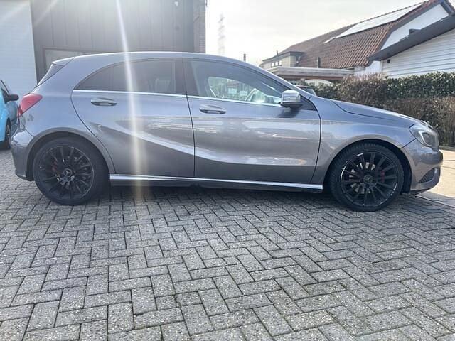 Occasion Mercedes A220 Prestige 163 PK (119 kW) 2013 Grijs (metallic) Hatchback