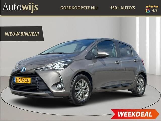 Grijs Occasion 2018 Toyota Yaris Design Hatchback | € 10.895 (Goede deal) - Afbeelding 1/4