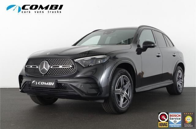 Grijs, metallic lak Gebruikt 2024 Mercedes GLC300 AMG line SUV | € 69.650 (Goede deal) - Afbeelding 1/4