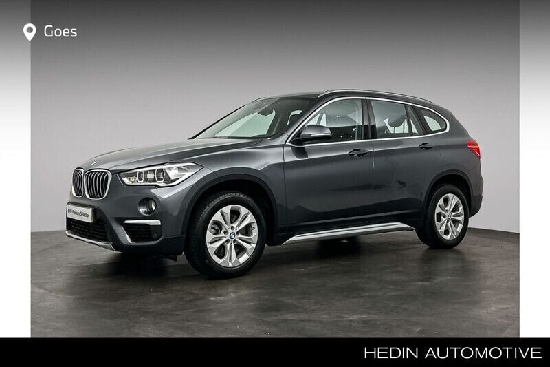 Grijs Gebruikt 2019 BMW X1 Executive SUV | € 26.880 (Eerlijke prijs) - Afbeelding 1/4