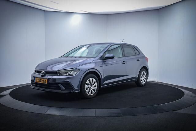 Grijs Gebruikt 2022 VW Polo Style Hatchback | € 18.950 (Eerlijke prijs) - Afbeelding 1/4