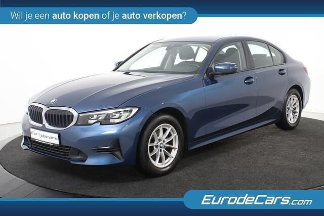 Blauw Occasion 2020 BMW 320 Sedan | € 25.700 (Super prijs) - Afbeelding 1/4