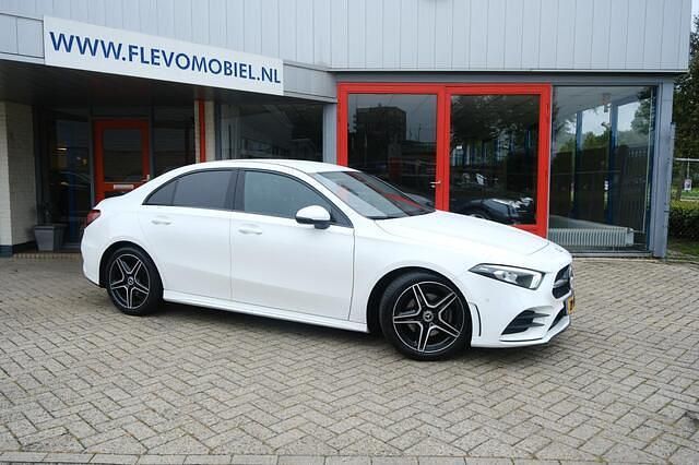 Occasion Mercedes A180 Premium 116 PK (85 kW) 2019 Wit Sedan