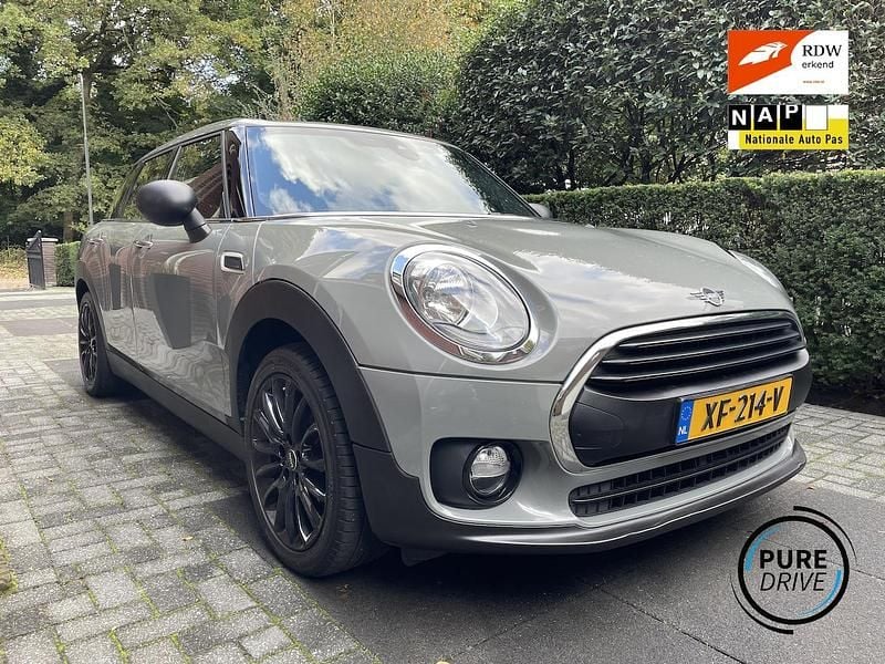 Occasion Mini One Clubman Business 102 PK (75 kW) 2019 Grijs (metallic) Stationwagen