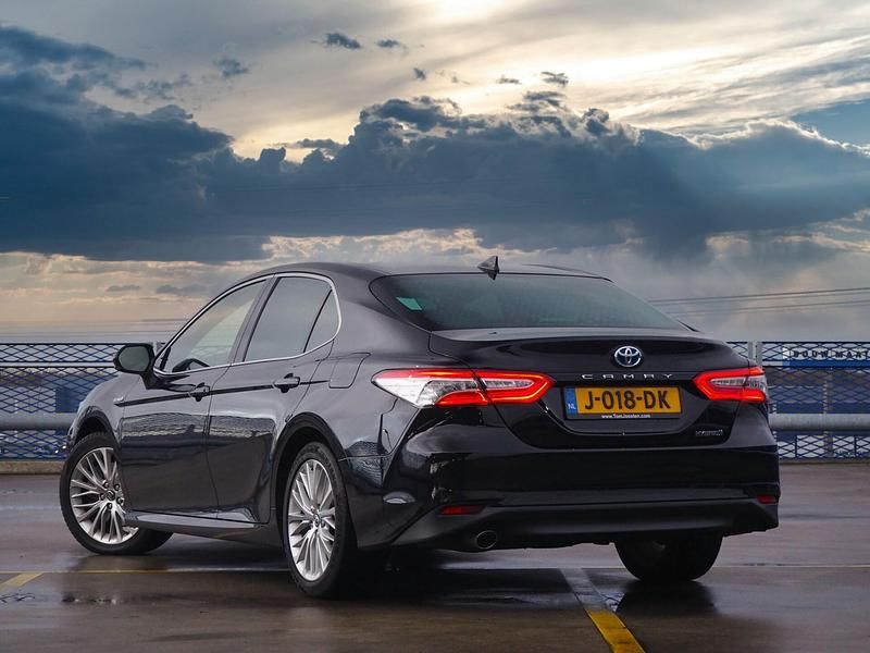 Occasion Toyota Camry Premium 178 PK (130 kW) 2020 Zwart (metallic) Sedan