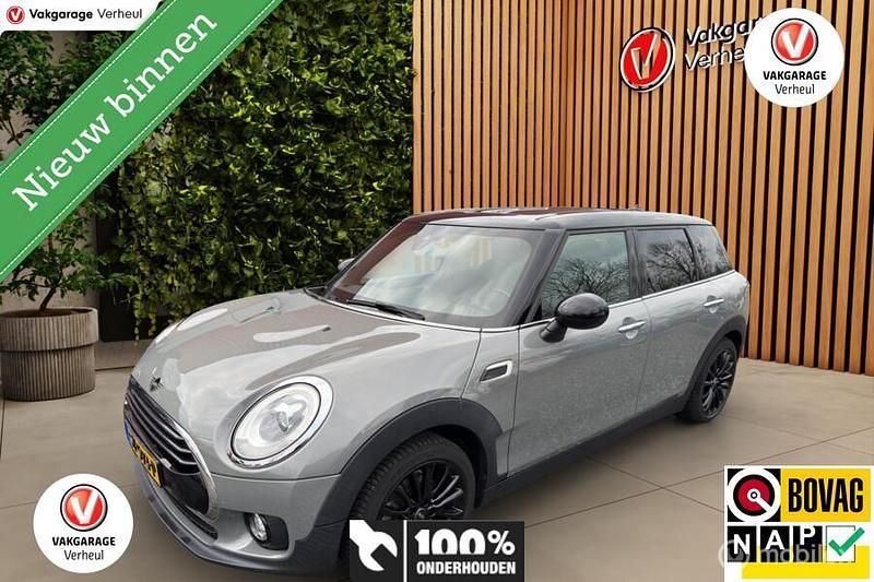 Grijs Occasion 2018 Mini Cooper Clubman Business Stationwagen | € 17.495 (Duur) - Afbeelding 1/2
