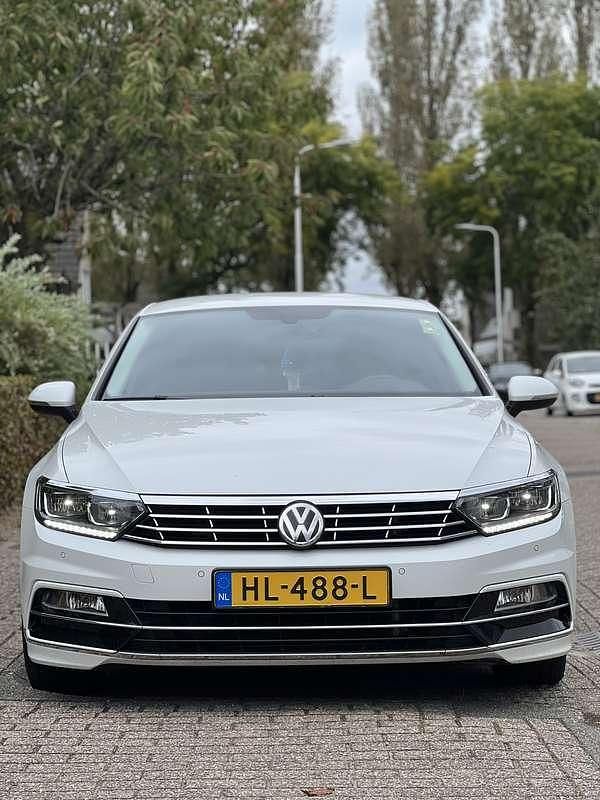 Gebruikt 2015 VW Passat Highline Stationwagen | € 14.000 (Duur) - Afbeelding 1/4