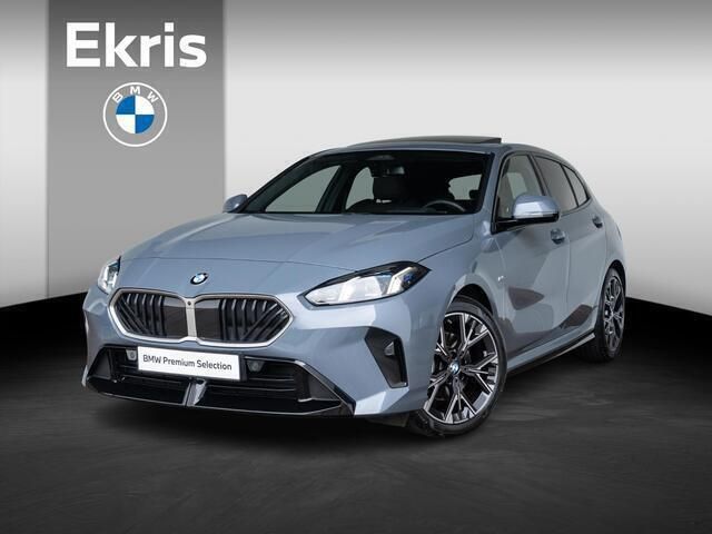 Grijs Gebruikt 2024 BMW 120 M Sport Hatchback | € 42.450 (Goede deal) - Afbeelding 1/4